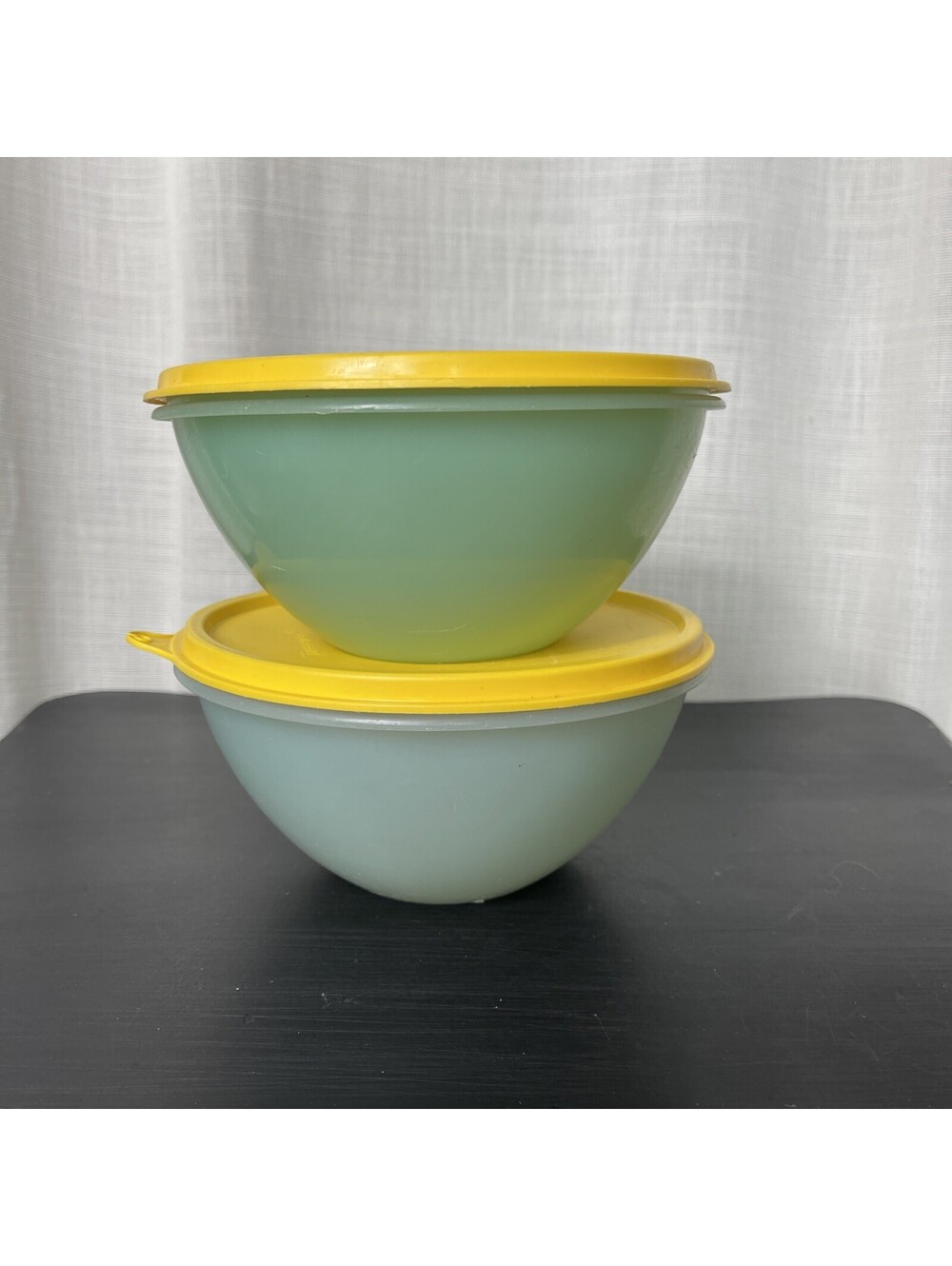 Vintage Tupperware Wonderlier Bowl Lot Of 2 With Lid